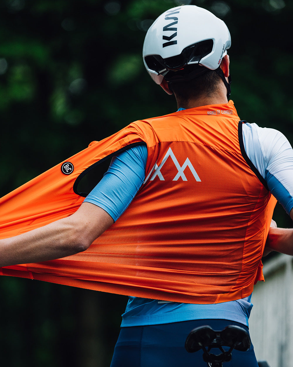 The X-Lite Wind Gilet - Orange